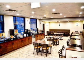 Super 8 by Wyndham Kelowna BC